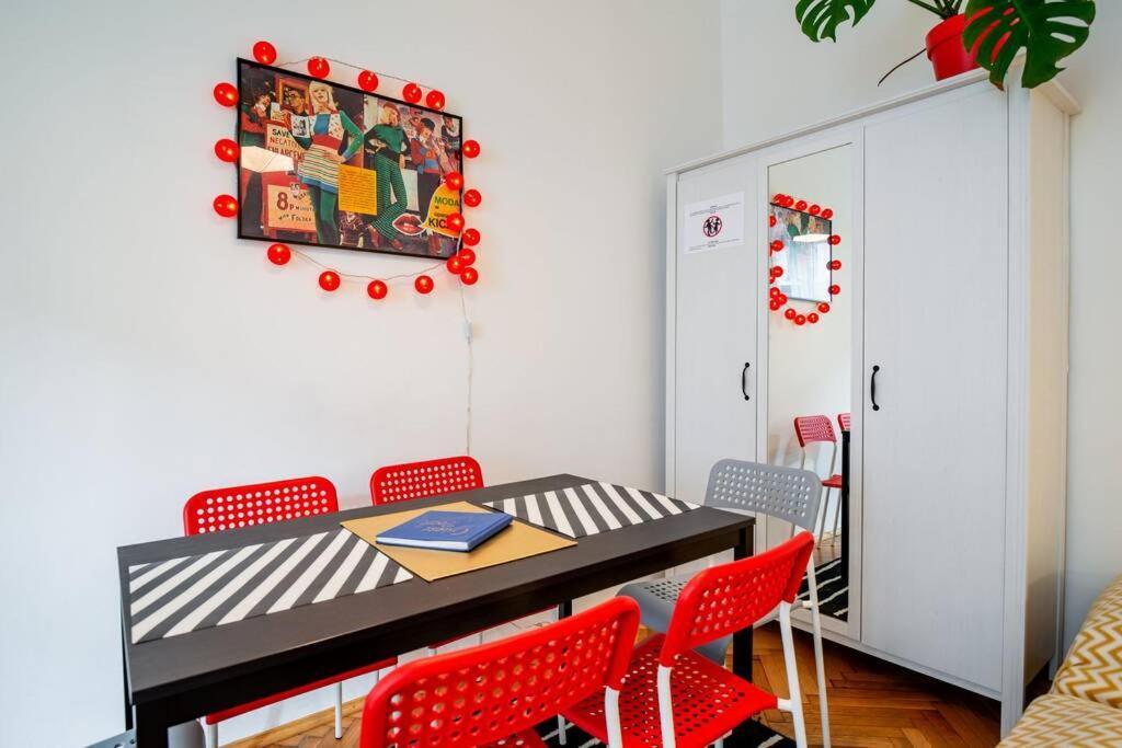 Blue Peace-Apartment With Free Parking In Center For 1-6 People Krakkó Kültér fotó