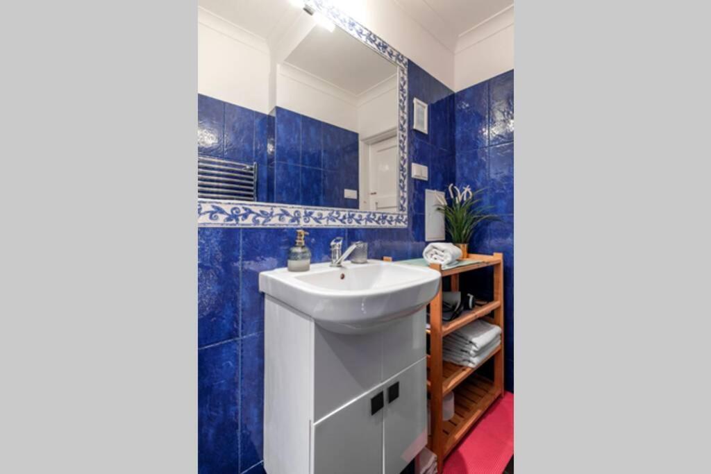 Blue Peace-Apartment With Free Parking In Center For 1-6 People Krakkó Kültér fotó