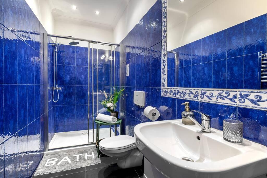 Blue Peace-Apartment With Free Parking In Center For 1-6 People Krakkó Kültér fotó